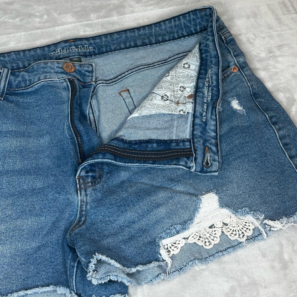 WILD FABLE Crochet Hem High Rise Jean Short Womens Size 18 - Picture 6 of 9